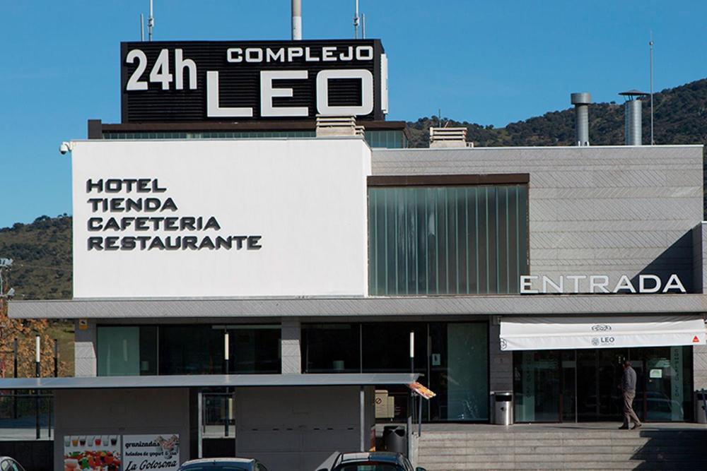 ホテル Complejo Leo 24H モネステリオ エクステリア 写真